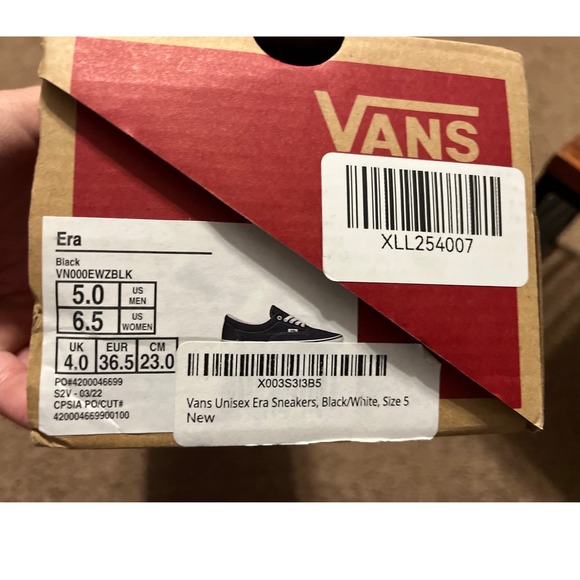 Vans Era Unisex Sneakers Black White Low Top Canvas Shoes Size 5 Women  NWT - Picture 3 of 14